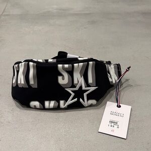 Perfect Moment SKI ⛷️ ⭐️ Bum Belt Bag